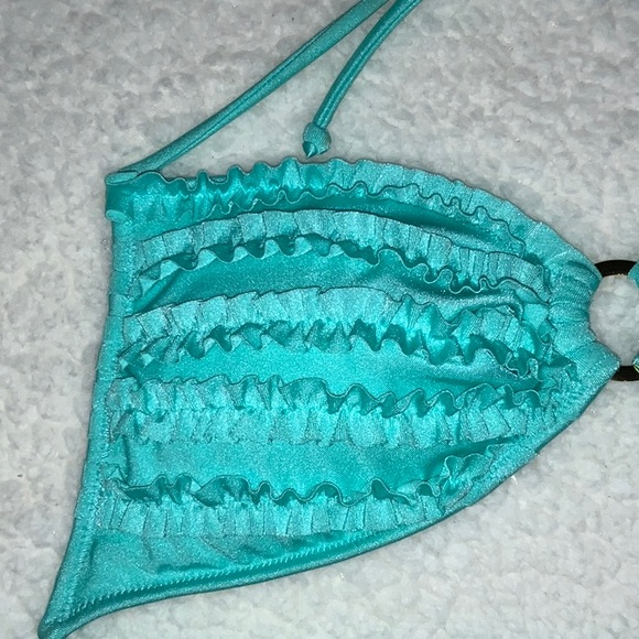 Victoria’s Secret Swimsuit Top (Size S/P) - Picture 2 of 7